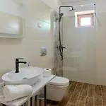 Lanca Tatil Evi *