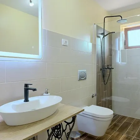 Lanca Holiday home *